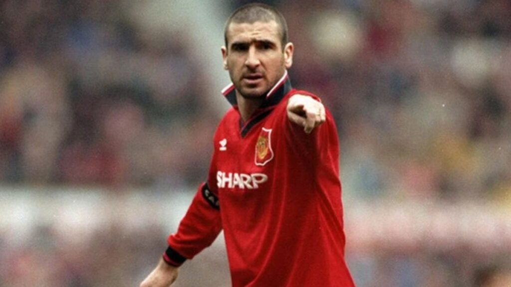 エリック・カントナのプレースタイルを解説！マンUの救世主となった