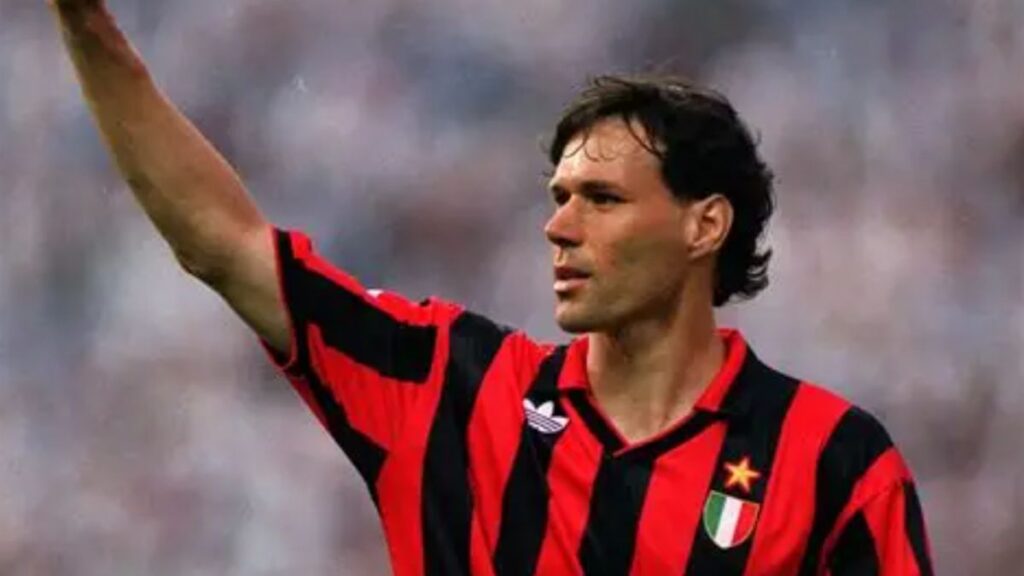 マルコ・ファン・バステンのプレースタイル/伝説のストライカーを徹底