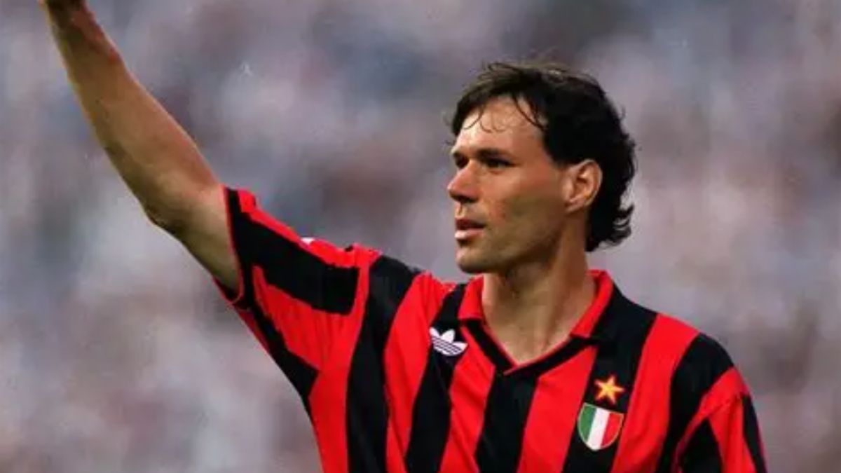 マルコ・ファン・バステンのプレースタイル/伝説のストライカーを徹底